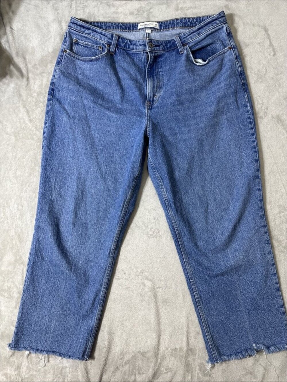 Abercrombie Curve Love Jeans 33 Long High Rise Straight Raw Hem Womens Denim